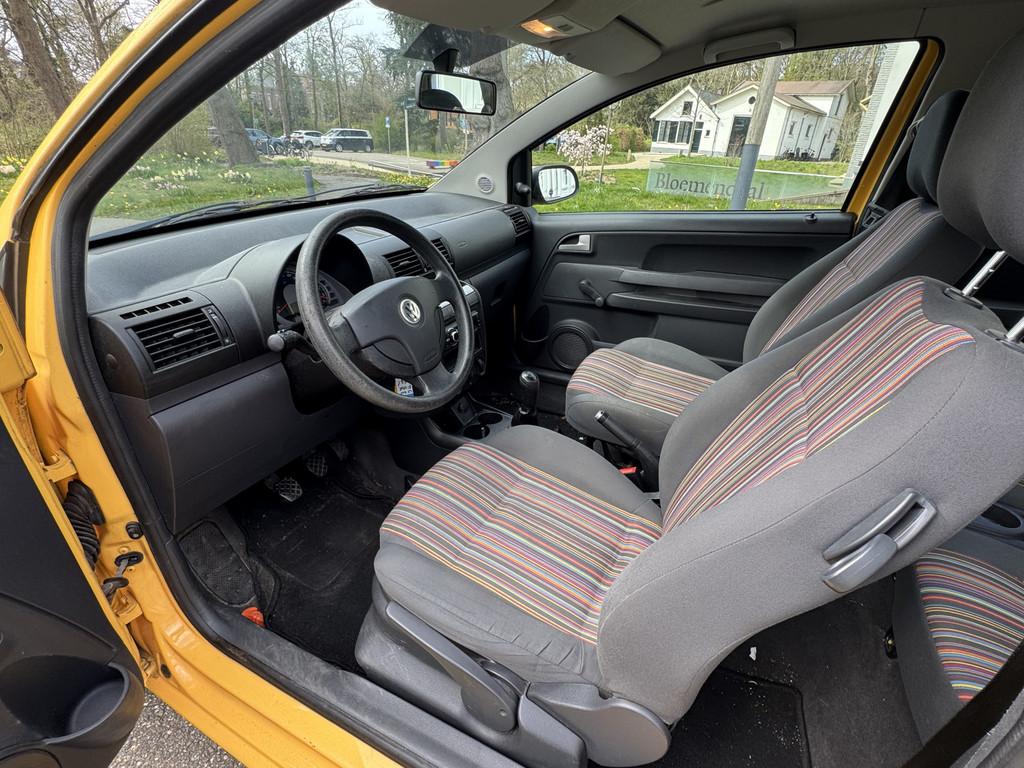 Volkswagen Fox 1.2 YELLOW ! STUURBEKR 1:20, RIJKLAAR, Voorwielaandrijving, 4 stoelen, 1198 cc, Origineel Nederlands