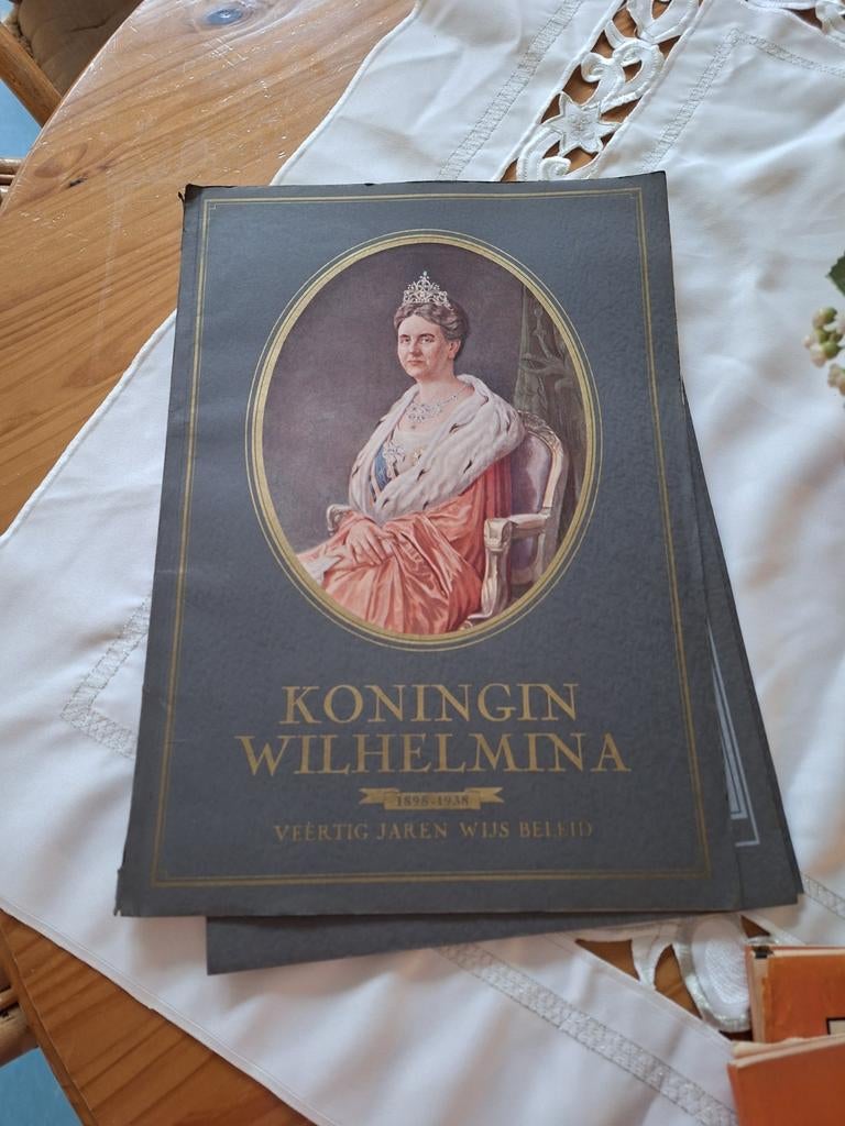 Koningin Wilhelmina, Verzamelen, Ophalen, Gebruikt, Boek