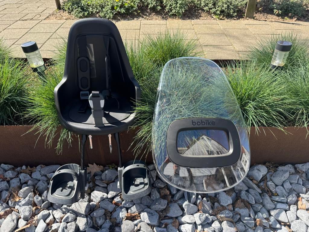 Bobike One stoeltje + windscherm (enkele keren gebruikt), Ophalen, Zo goed als nieuw, Voetsteuntjes