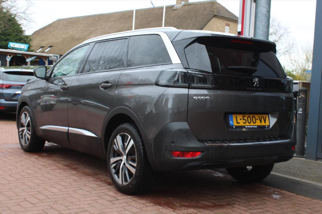 PEUGEOT 5008 1.2 PureTech *Allure* | Nieuw Model | Camera |, Gebruikt, 1199 cc, 1404 kg, Parkeersensor