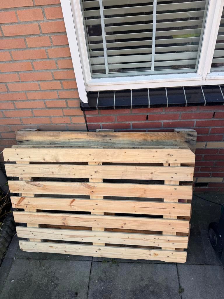 2 gratis houten pallets, Doe-het-zelf en Verbouw, Hout en Planken, Gebruikt, Ophalen of Verzenden, 50 mm of meer, Pallet