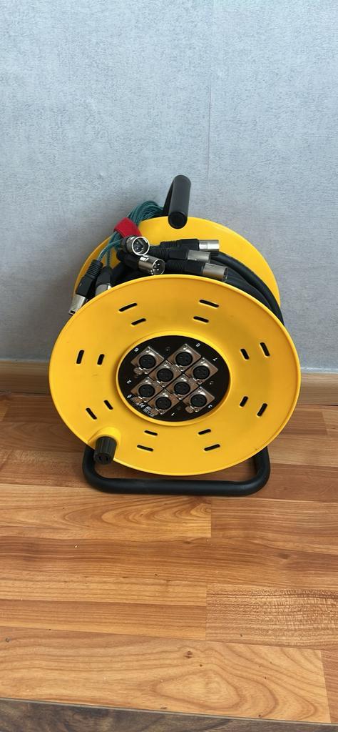 8-kanaals XLR multikabel op een haspel, Ophalen, Zo goed als nieuw, Kabel of Snoer