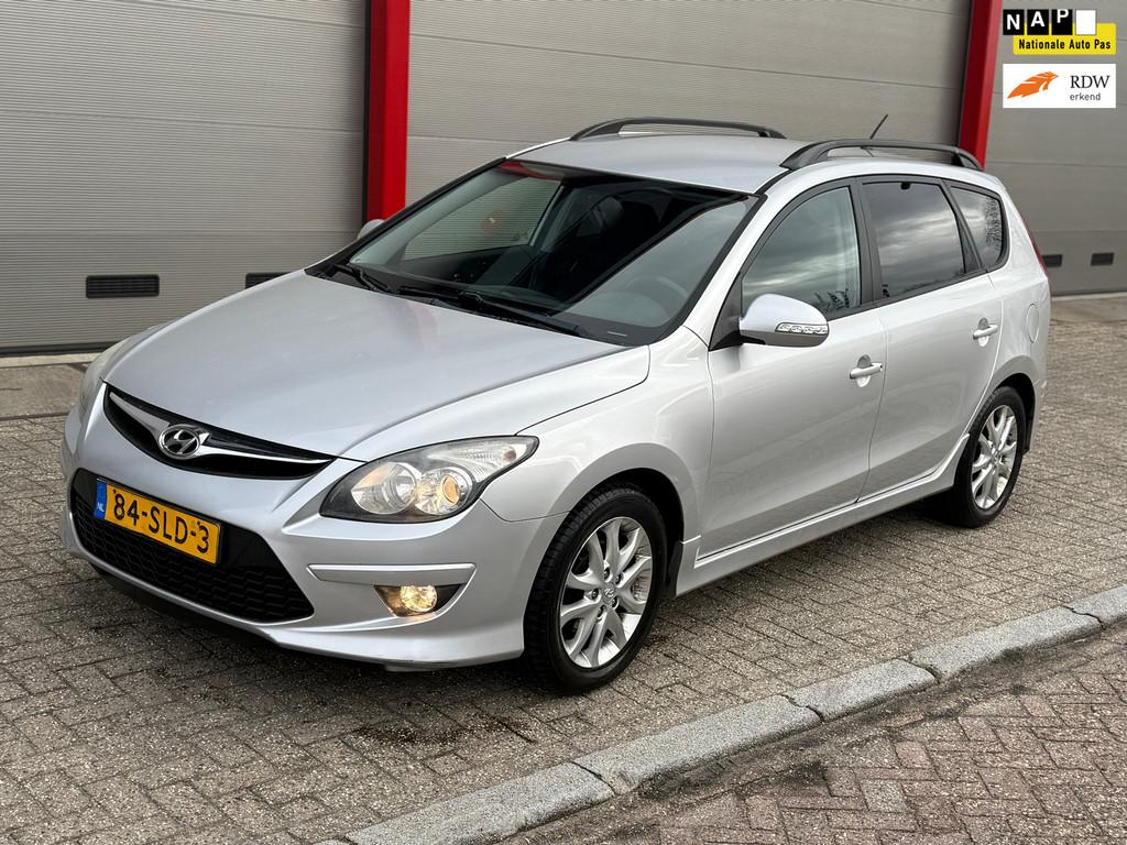 Hyundai i30 CW 1.6i i-Motion, Euro 5, Gebruikt, 1591 cc, 4 cilinders