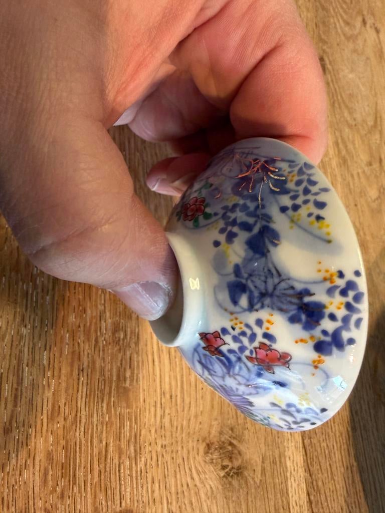 Decoratief Porseleinen Bakje met Handgeschilderde Bloemen, Antiek en Kunst, Ophalen of Verzenden