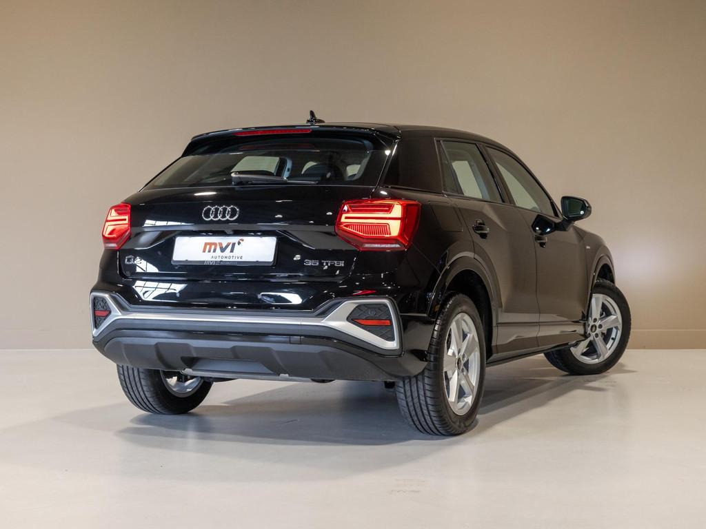 Audi Q2 35 TFSI S-Line Edition / 150pk / Stoelverwarming / K, Stof, 4 cilinders, Zwart, Bedrijf