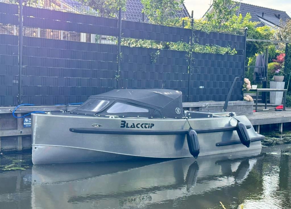 VanVossen Tender 600 (2020) met 60pk Honda (2024), Ophalen, Aluminium, Zo goed als nieuw, Snelvarend