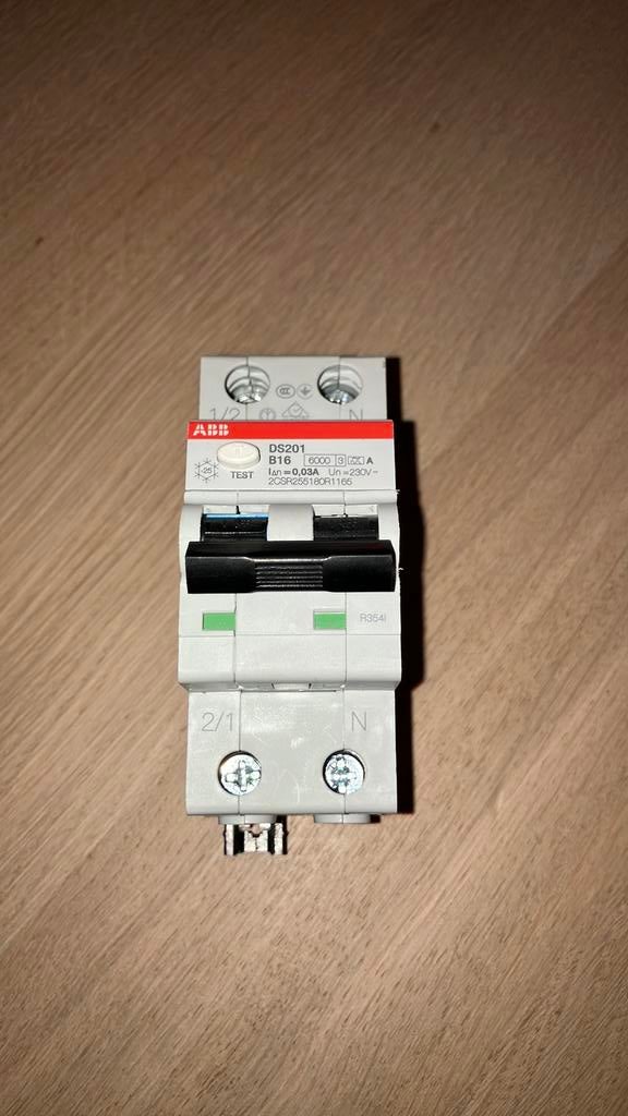 ABB Haf DS201 B16 Aardlekautomaat, Ophalen of Verzenden, Zo goed als nieuw, Overige typen