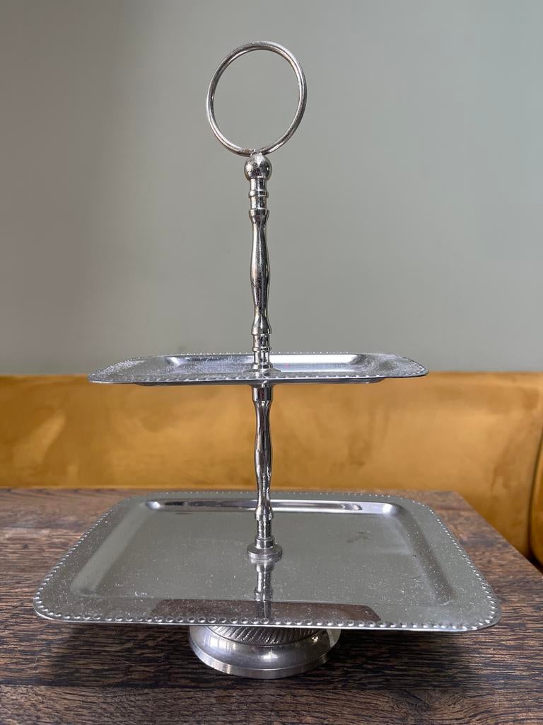 Zilverkleurige Etagère - 32 cm hoog, Ophalen, Gebruikt