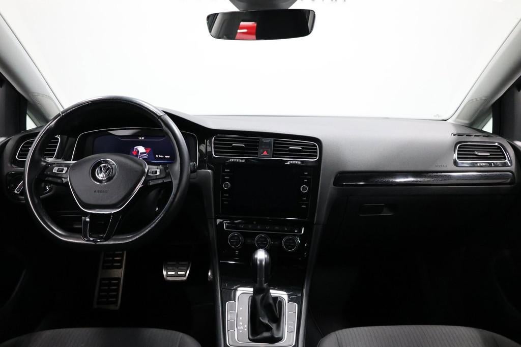 Volkswagen Golf 1.4 TSI Sound LED/VIRTUAL/STUUR+S.VERWARMING, Gebruikt, 4 cilinders, Bluetooth, 1191 kg
