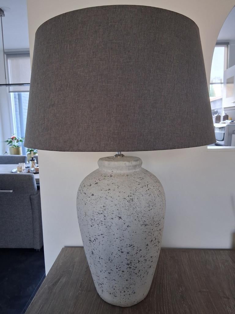 Stylevolle Vaaslamp met Antraciekleurige kap., Ophalen