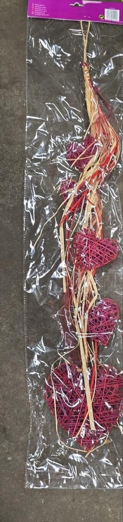 Decoratie slinger met hartjes, Ophalen