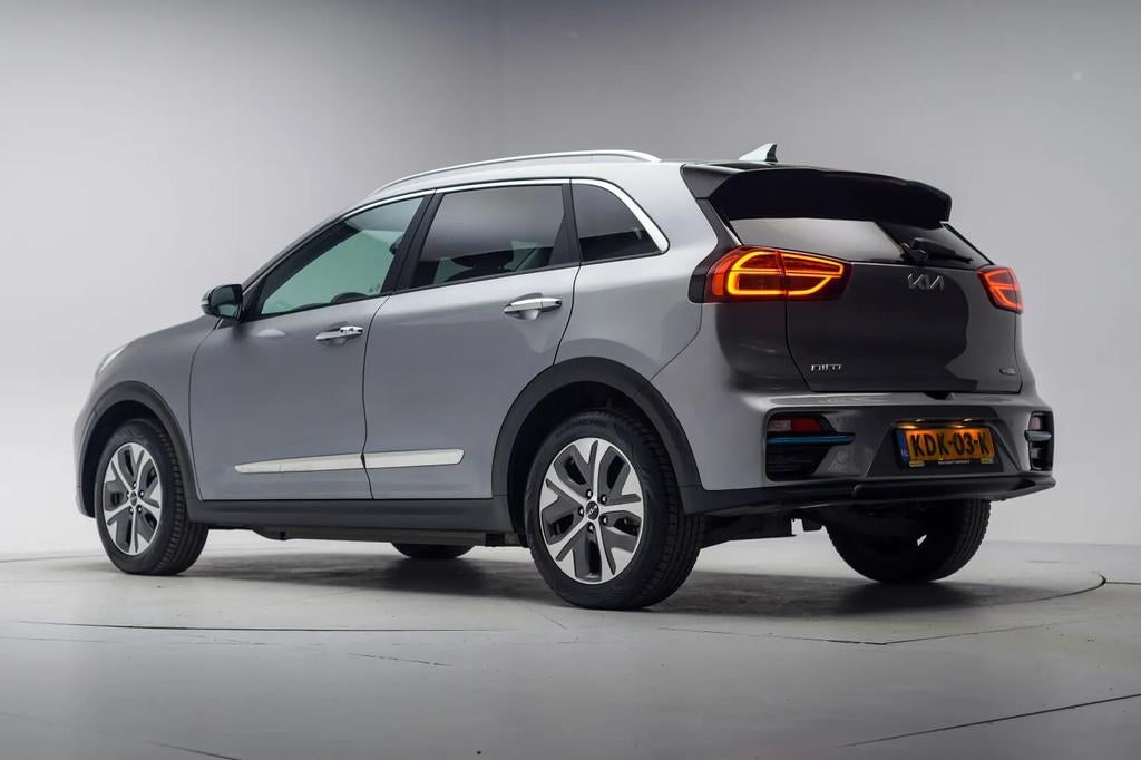 Kia e-Niro 64 kWh DynamicLine 3-Fase [ Navi Half-leder Clima, Automaat, 0 cilinders, Gebruikt, 1712 kg