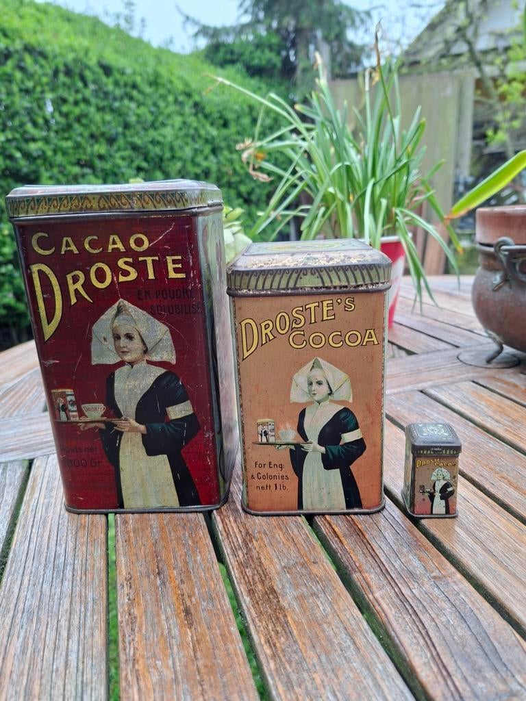 Drie Antieke Droste Blikjes met Monsterblikje, Ophalen of Verzenden