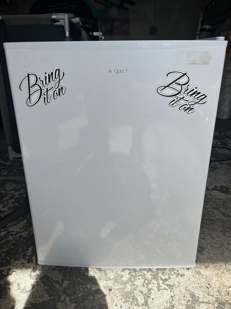 Compacte Exquisit vrieskast, Gebruikt, Minder dan 85 cm, Minder dan 60 cm, Vrijstaand