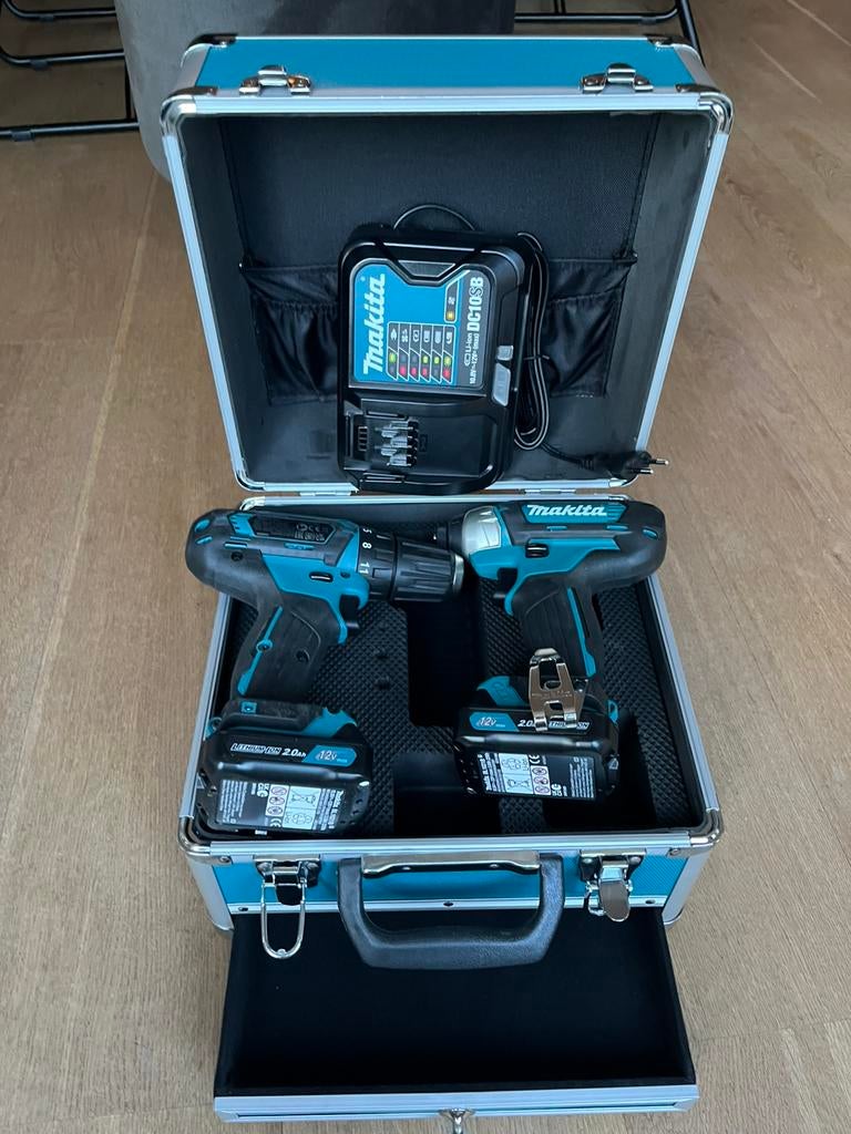 Helemaal nieuwe schroefmachines set, Ophalen, Zo goed als nieuw