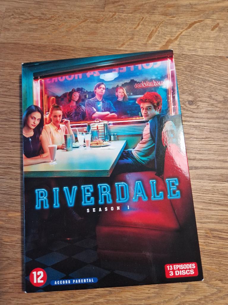 Riverdale (Seizoen 1) - 3 Disc DVD, Cd's en Dvd's, Dvd's | Tv en Series, Zo goed als nieuw, Drama, Boxset, Vanaf 12 jaar, Verzenden