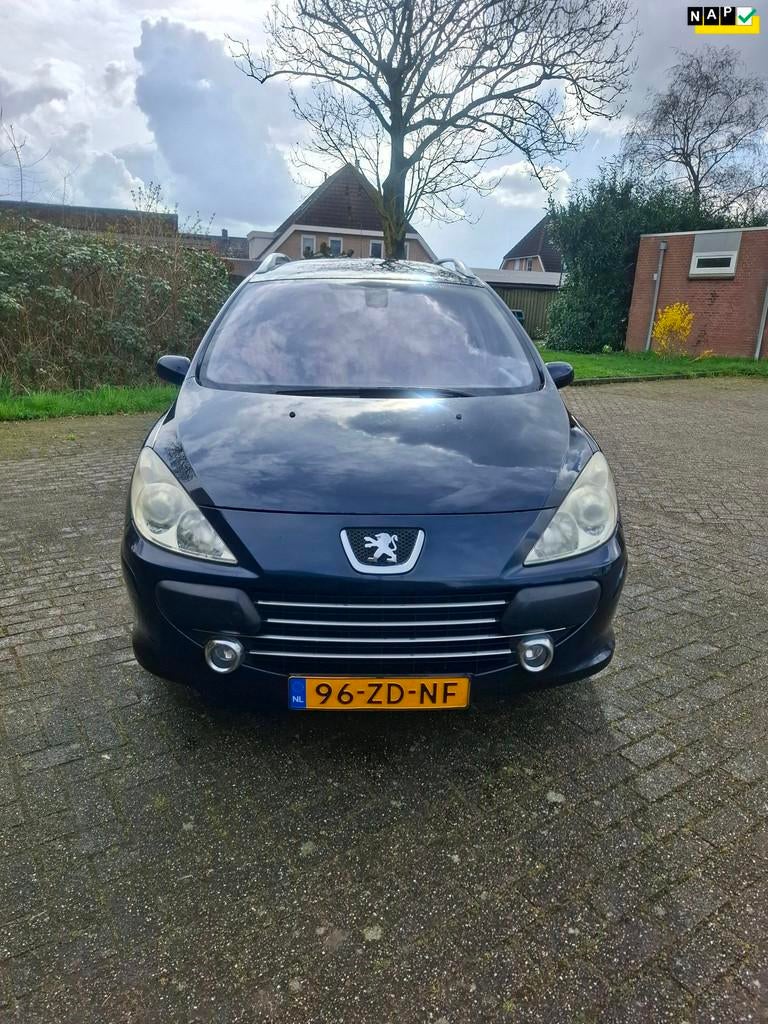 Peugeot 307 SW 2.0-16V Premium met panoramadak, 730 kg, Gebruikt, 4 cilinders, Blauw