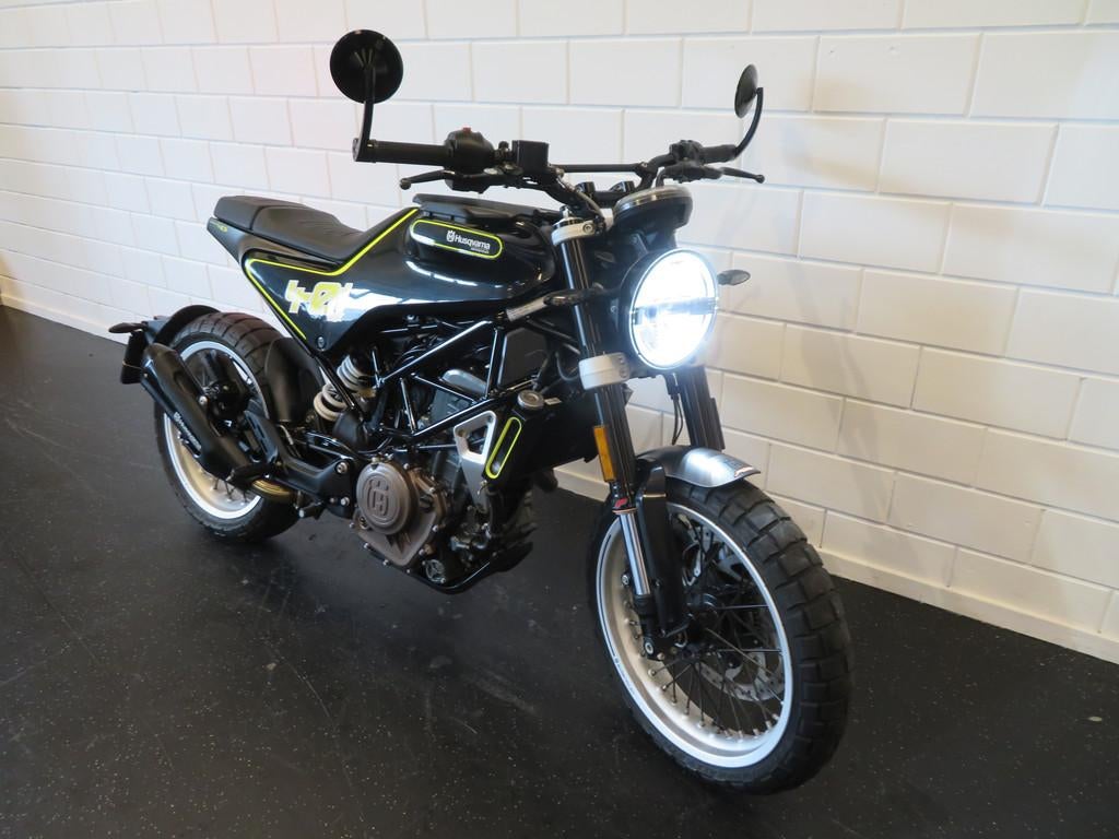 Husqvarna SVARTPILEN 401 (bj 2018) - foto 2