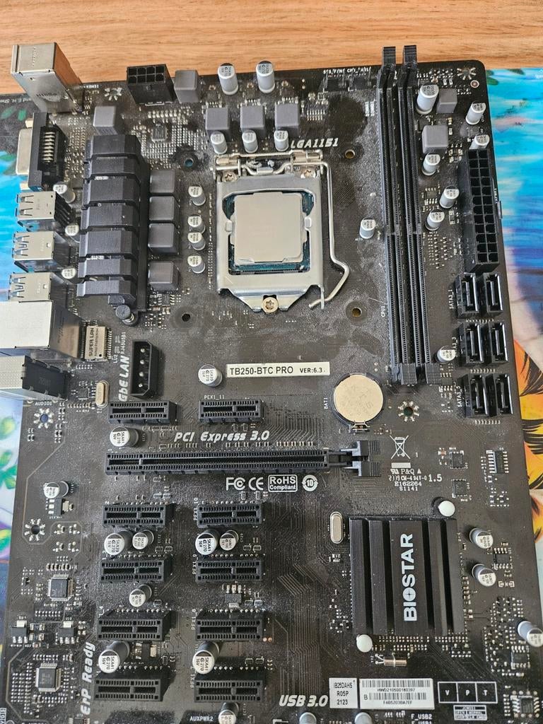 Biostar TB250-BTC PRO v6.3 Intel i7 7700k - werking onbekend, Gebruikt, LGA1151, DDR4, Ophalen of Verzenden