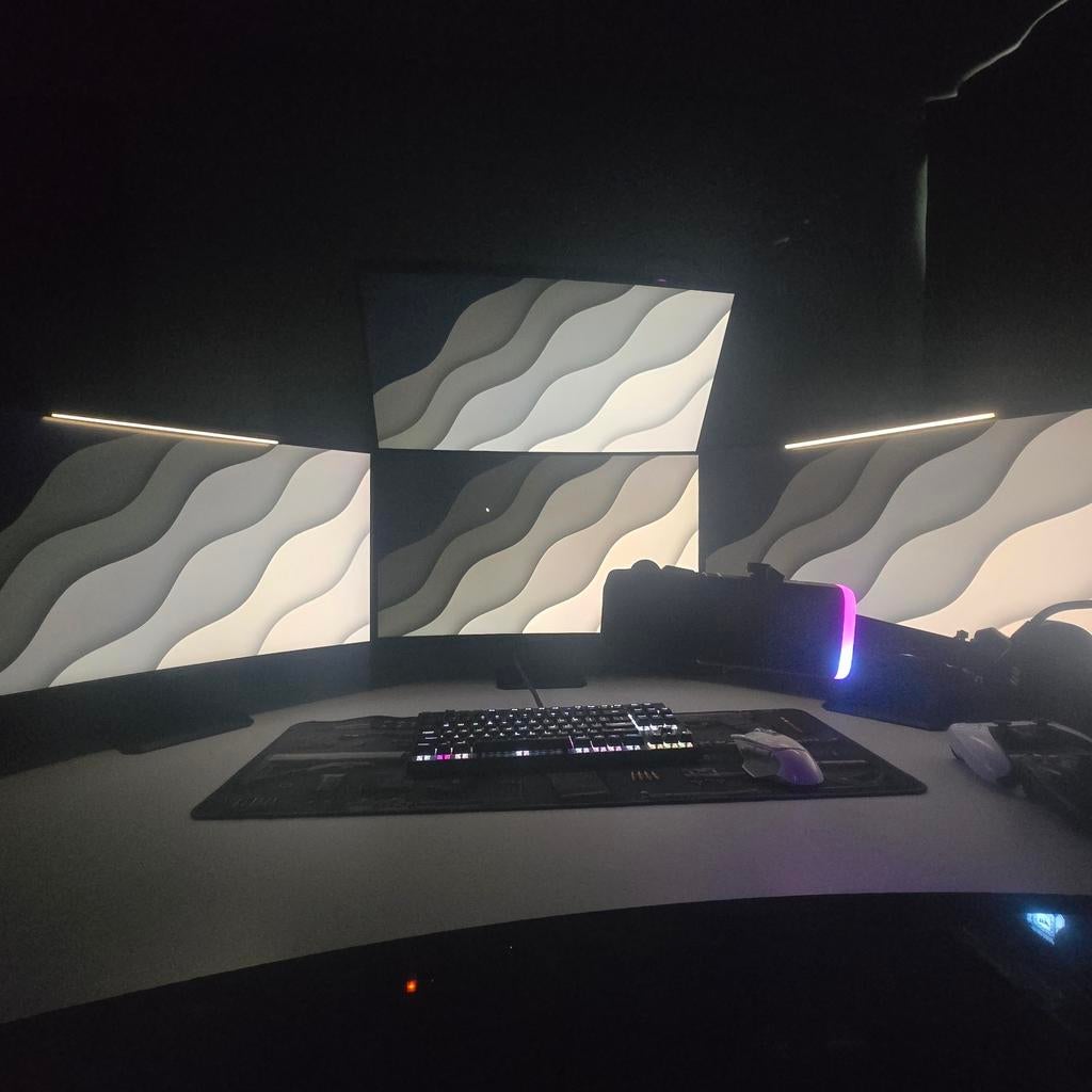 High end setup. KAN LOS VERKOCHT WORDEN!!!, Ophalen, 4 Ghz of meer, SSD