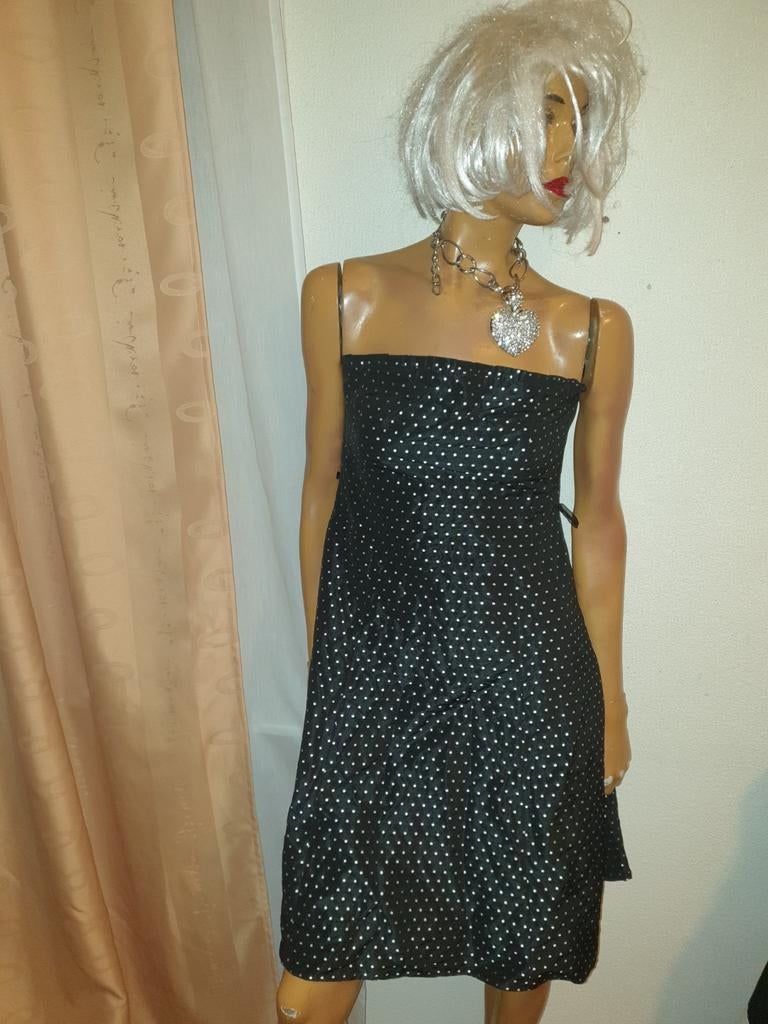 Zwart strapless jurkje met stippen van vanilia maat 38 zgan, Maat 38/40 (M), Vanilia, Zwart, Ophalen of Verzenden