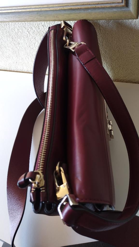 COCCINNELE lederen tas., Sieraden, Tassen en Uiterlijk, Tassen | Damestassen, Ophalen of Verzenden, Zo goed als nieuw, Rood, Schoudertasje