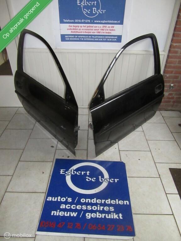 Deur deuren zwart links + rechts Opel Corsa B, bj '93 tm '00, Auto-onderdelen, Gebruikt, Deur, Opel, Ophalen of Verzenden