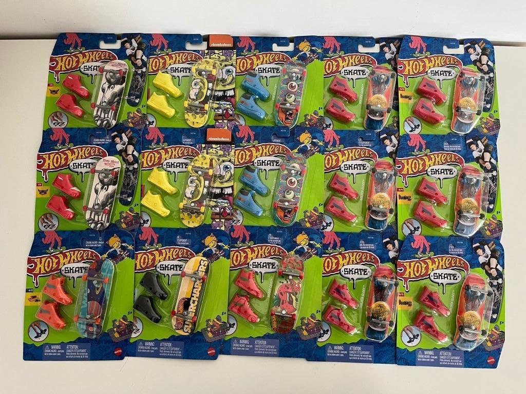 Hot Wheels Skate Vinger Skateboard + Schoenen, -, Verzenden, -, Nieuw