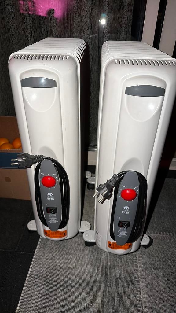 Oliegevulde radiator, verrijdbaar 900-1100-2000w, Doe-het-zelf en Verbouw, Ophalen, 30 tot 80 cm, Radiator, Minder dan 60 cm