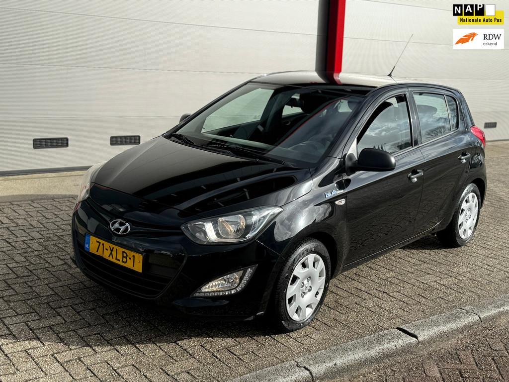 Hyundai i20 1.2i Business Edition, Euro 5, 31 €/maand, 4 cilinders, Zwart