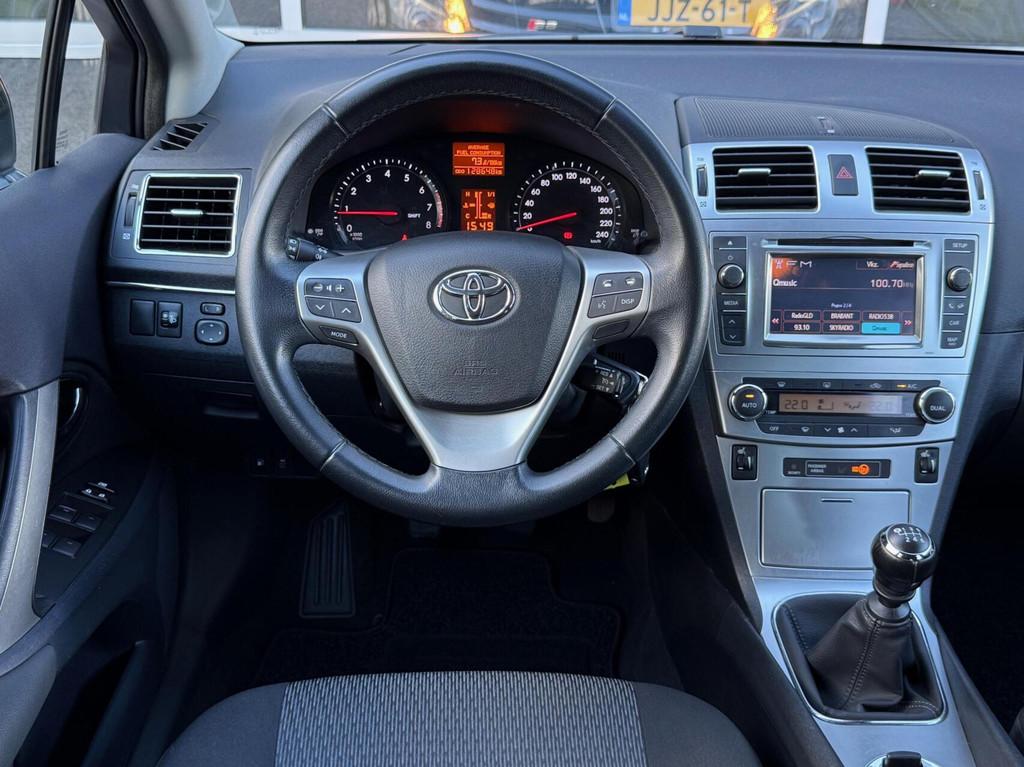 Toyota Avensis Wagon 1.8 VVTi Business|2e eig.|Camera|BT|Cru, Auto's, Avensis, 4 cilinders, Zwart, Handgeschakeld