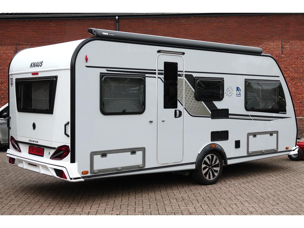Knaus Sudwind 60 BlackLine 500 EU 2022 Mover Luifel 1800KG, Rondzit, Bedrijf, Schokbreker, 5 tot 6 meter