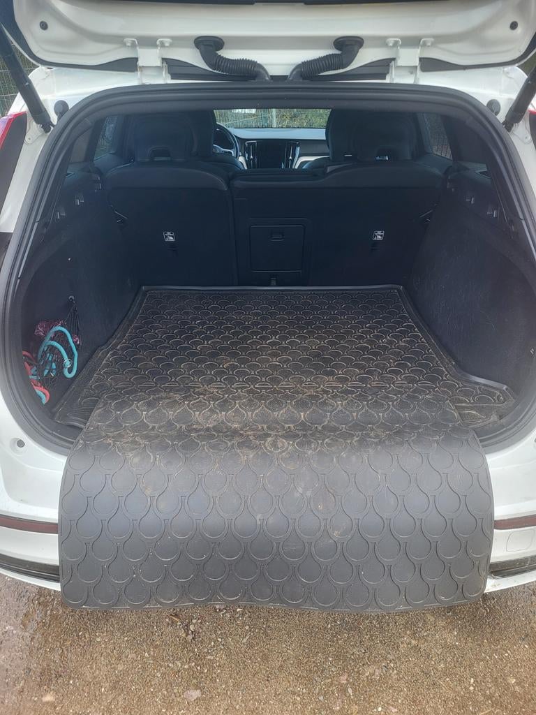 Rubberen mat Volvo V60 - Ideaal voor honden, Auto diversen, Auto-accessoires, Ophalen