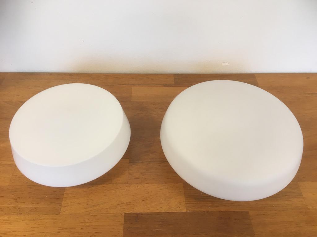 2 vintage Plafondlampen RZB. Bauhaus. Jaren 60, Ophalen of Verzenden, Zo goed als nieuw