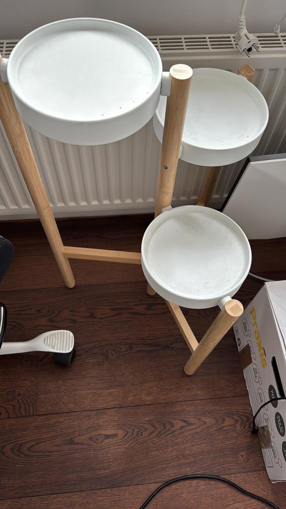 IKEA Satsumas plant stand, Huis en Inrichting, Tafels | Bijzettafels, Ophalen, Zo goed als nieuw, Rond, Minder dan 55 cm