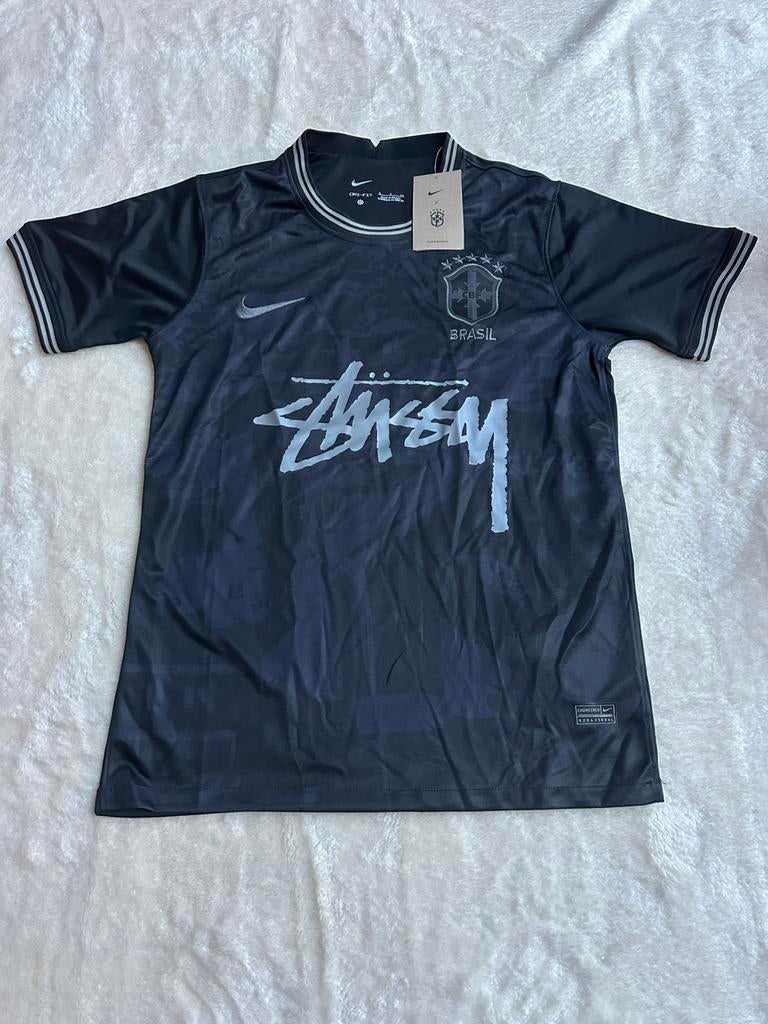 Stussy X nike nieuw concept voetbal shirt, Verzenden, Zo goed als nieuw, Maat 46 (S) of kleiner, Zwart