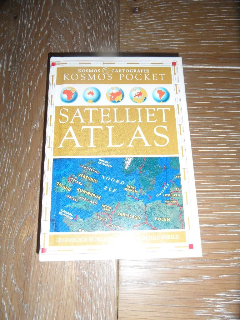 KOSMOS Pocket: Satelliet ATLAS, Boeken, Atlassen en Landkaarten, Overige typen, Ophalen of Verzenden, Zo goed als nieuw, 1800 tot 2000