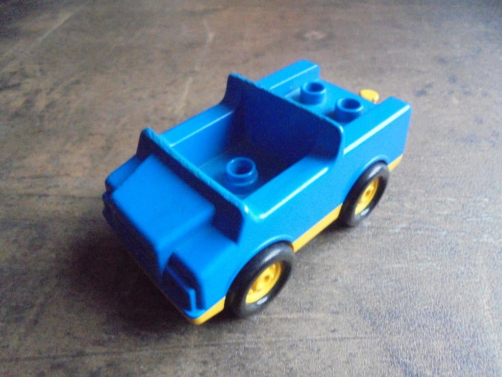 Lego Duplo Car with 2x2 Studs & 1 Stud Cab (zie foto's) 3, Ophalen of Verzenden, Gebruikt, Losse stenen, Duplo