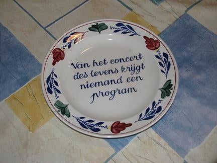 Boerenbont spreukbord "Van het concert ...." Boerenbond, Gebruikt, Ophalen of Verzenden, Bord(en), Aardewerk