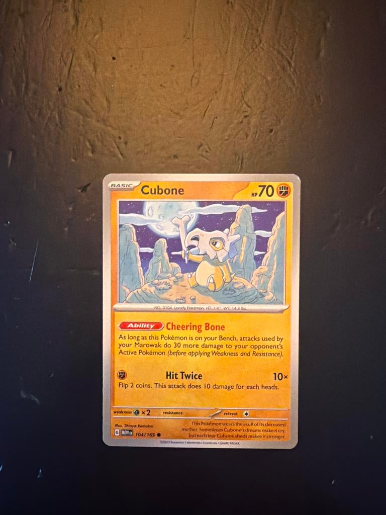 Cubone 104/165 - Pokémon Kaart, Ophalen of Verzenden, Zo goed als nieuw, Losse kaart