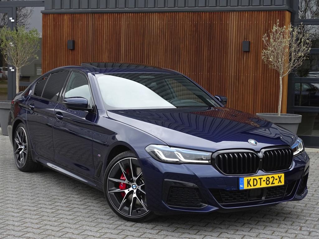 BMW 5 Serie 530e 292PK X-Drive M-Sport / Softclose / Individ, 1998 cc, 2000 kg, Blauw, Leder