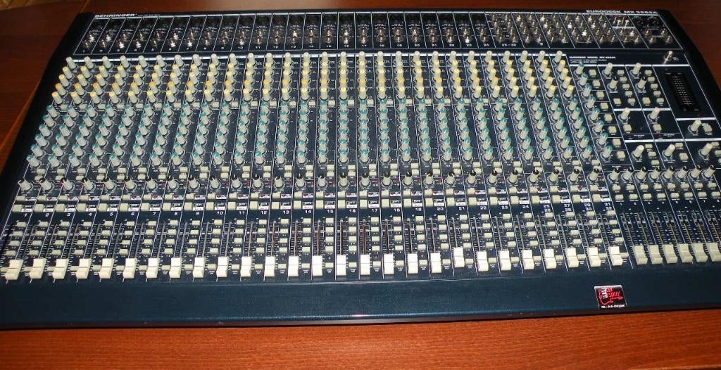 Mengpaneel Behrlinger Eurodesk MX 3282A, Ophalen, Gebruikt, 20 kanalen of meer, Microfooningang