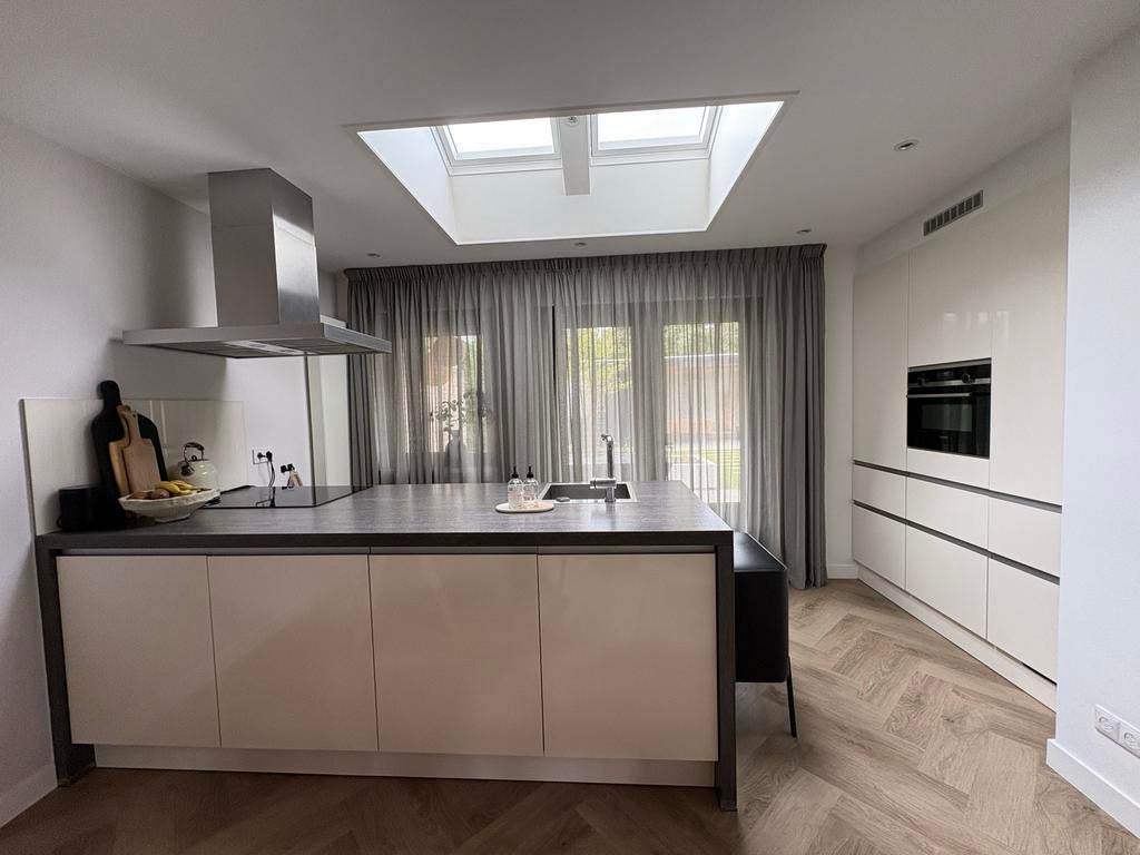 Goed onderhouden keuken! Siemens. Bouwjaar: 2010, Huis en Inrichting, Keuken | Complete keukens, Ophalen, Gebruikt, Overige materialen