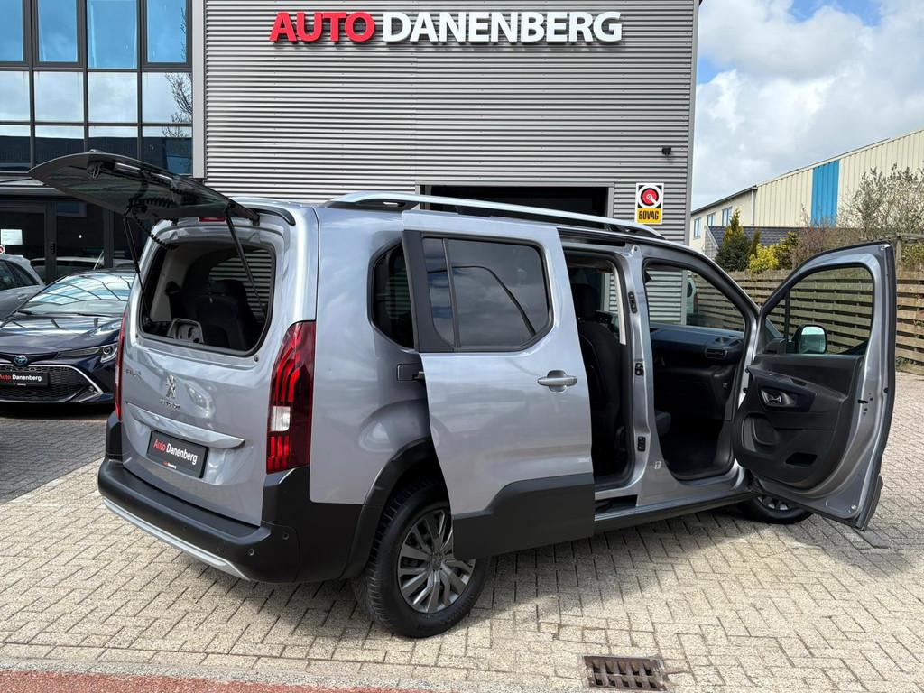 Peugeot Rifter Long 1.2 Puretech LONG Allure 7p AUTOMAAR,CAM, Auto's, Stof, Zwart, 1199 cc, 7 stoelen