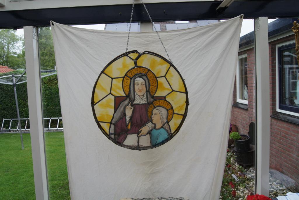 Maria met kindje jezus  ( Grote Raamhanger, Antiek en Kunst, Ophalen of Verzenden