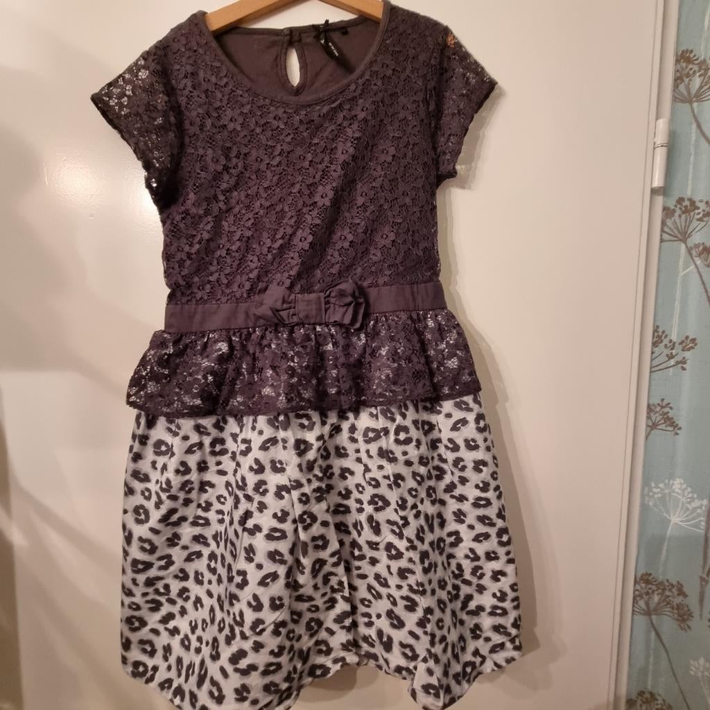 Meisjes jurk maat 140, Kinderen en Baby's, Kinderkleding | Maat 140, Meisje, Ophalen of Verzenden, Zo goed als nieuw, Jurk of Rok