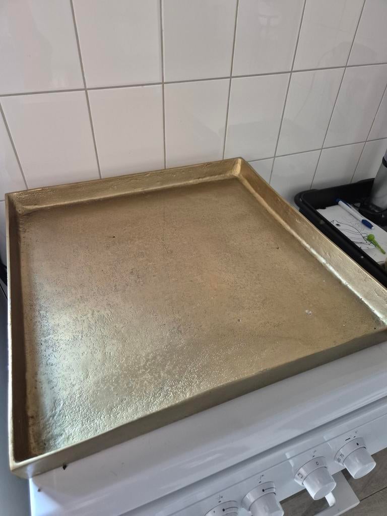 Nieuw groot dienblad goudkleur 50x50, Ophalen of Verzenden, Nieuw, Vierkant, Metaal