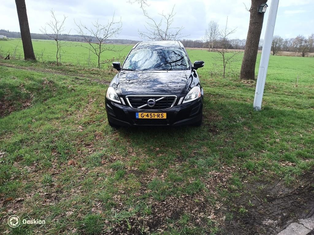 UNIEK Volvo XC60 D5 Awd Leer ACC standkachel bomvol! BLIS, Auto's, Automaat, Euro 5, 15 km/l, Zwart