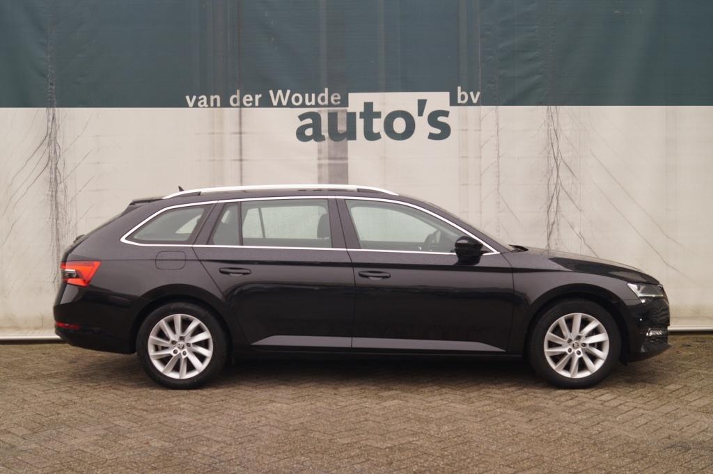 Skoda Superb Combi 1.5 TSI 150pk DSG Business Edition Plus -, Automaat, Stof, Euro 6, 4 cilinders