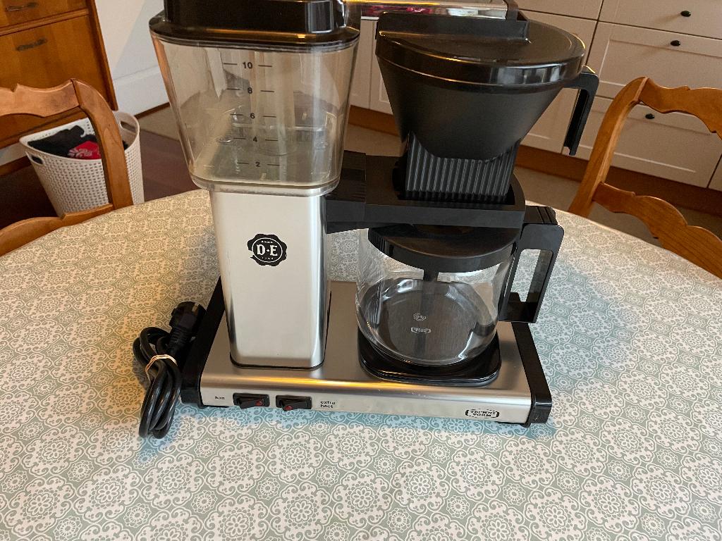 Douwe egberts kofiezetapparaat ., 4 tot 10 kopjes, Ophalen, Zo goed als nieuw, Koffiemachine